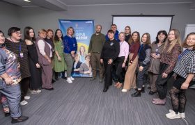 Олександр Ярема, Держсекретар Кабінету Міністрів України, завітав до учасниць проєкту «Спроможна жінка — опора України». Фото: ГО “Українська Жіноча Варта” / Віталій Антоненко, Тетяна Гордієнко