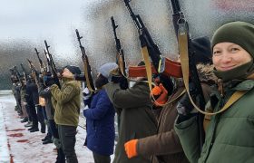 Триває курс «Підготовка населення до національного спротиву» для членкинь Української Жіночої Варти. Листопад 2024 рік