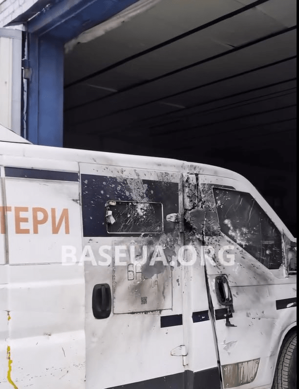 Car hit by a drone. Photo: stills from the video by Base ua/Instagram
