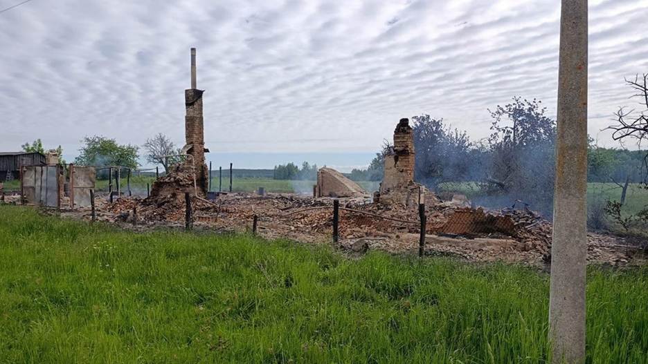 Aftermath of a russian attack on a house in Oleksandrivka, Semenivka community, Chernihiv oblast, 26 May 2026. Photo: Oleksandr Seliverstov.