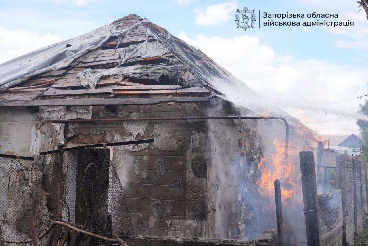 A private house damaged as a result of the russian attack. Photo: Zaporizhzhia Regional Military Administration