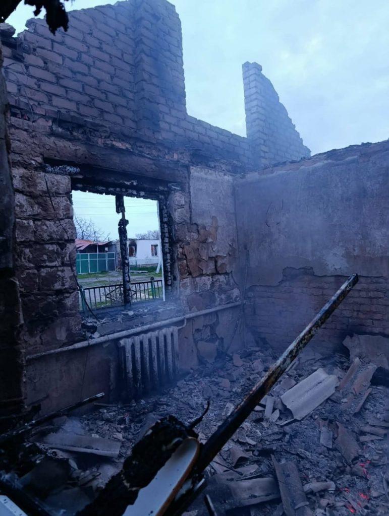 The aftermath of a Geran-2 strike on a private household in Taranivka, during which two boys were injured. Photo from open sources.