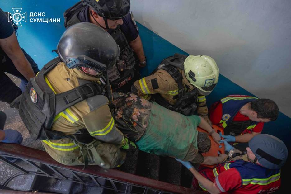 Aftermath of a russian guided aerial bomb attack on Sumy, 30 June 2026. Photo: The State Emergency Service of Sumy oblast