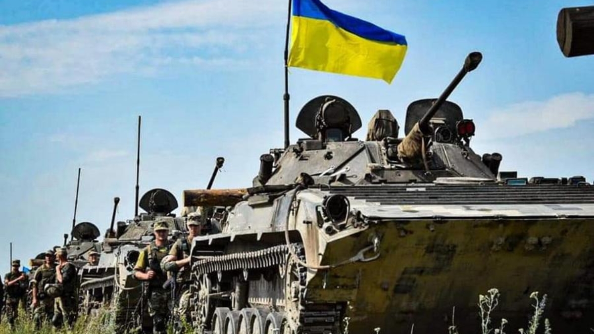 Сполучені Штати допомогли забезпечити обладнанням та організували навчання особового складу дев’яти українських механізованих бригад, готових до контрнаступу.