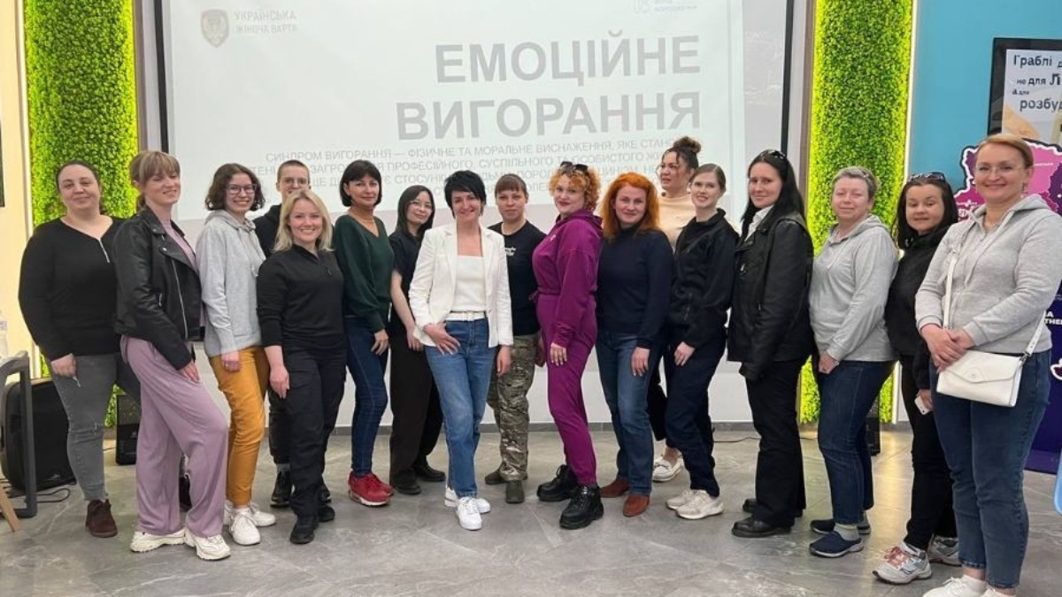 Українська Жіноча Варта провела офлайн-зустріч з психологом Наталією Кравченко для жінок.